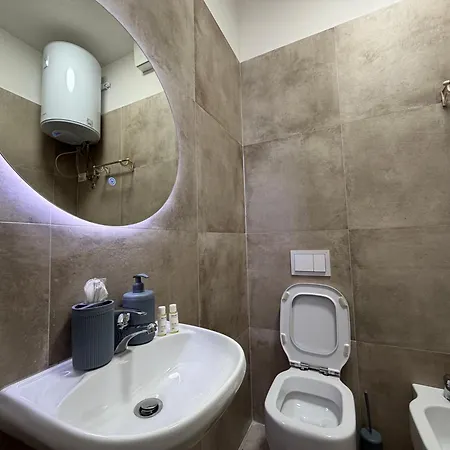 Apartment Dreamscape Komuna E Parisit *